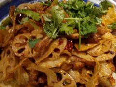 -小蛮椒麻辣烫·麻辣拌(青浦宝龙店)
