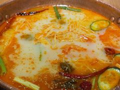 -洱火云南酸菜牛肉火锅(石景山当代商城店)