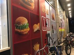 -麦当劳(厦门梧村店)