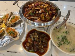 -凤凰路何眼镜香辣蟹(花果园店)