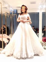 点击看大图 -GRACE KELLY婚纱与礼服(北京店)