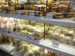 面包甜点陈列柜-生活林(河北路店)