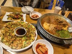 -喇喇排骨火锅·传统韩式脊骨汤(望京西园总店)