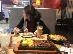 -必胜客(百联又一城店)