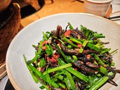 -吃饭皇帝大土家民族菜(荟聚店)