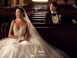 -至臻微拉婚纱摄影