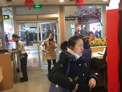 -麦当劳(轻轨曹杨路店)