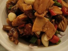 -梓檚中餐厅湖北菜小龙虾武昌鱼排骨藕汤(黄鹤楼店)