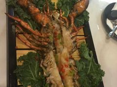 -牛魔王时尚回转餐厅