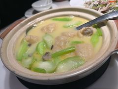 绉纱鱼腐浸丝瓜-陶陶居酒家(新天地店)