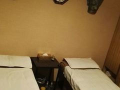 -东方亮足道(中国红街店)