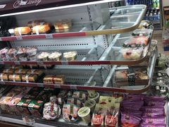 -全家便利店(莲花池东路店)