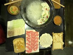 -宽板凳老灶火锅(南礼士路店)