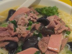 -粉小主·贵州酸汤牛肉粉(南京仙林金鹰店)