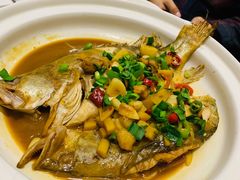 徽州臭鳜鱼-小菜园新徽菜(苏州繁花中心店)