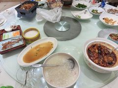 -沪华海鲜大酒楼(南汇店)