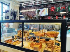 面包甜点陈列柜-熊叔熊婶面包房(团结湖店)