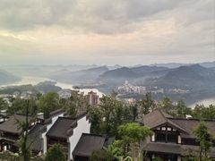 -三峡梯城