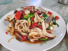 -四川小胡子海鲜(丁村万人海鲜广场店)