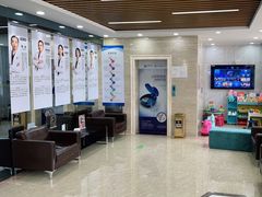 -茂菊口腔连锁(浦东南路店)