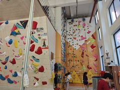 -啸岩馆 Roaring Climbing Gym