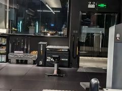 -TOP健身私教工作室(侨香店)