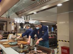 -享遇.锅姥姥牛排海鲜自助(小寨店)