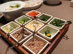 -左庭右院鲜牛肉火锅黑金店(陆家嘴中心店)