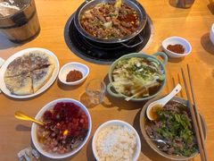 -大众跷脚牛肉馆·非遗传承单位(峨眉山店)