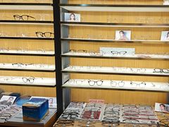 -优医视平价眼镜蔡司依视路折扣工厂店(德胜门店)