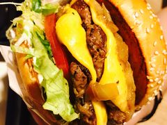 -The Habit Burger Grill 哈比特汉堡(复兴soho店)