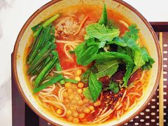 -叁窝雀·云南小锅米线(万象汇店)