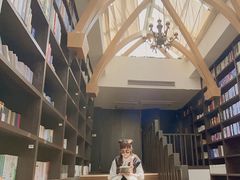 -钟书阁(松江泰晤士小镇店)