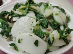荠菜冬笋肉丝炒年糕-蘭心餐厅(进贤路店)