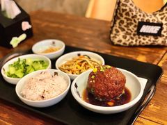 阿姨爆浆狮子头套餐-阿姨食堂