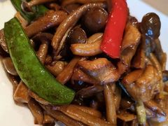-锦粤宫·融合粤菜(上海金沙江店)