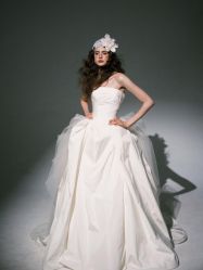 -COLOUR ·婚纱礼服馆(贡湖大道店)