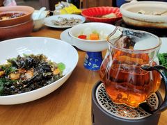 -荷风细雨·中国茶宴(世纪大道店)