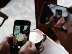 -SAFARI COFFEE