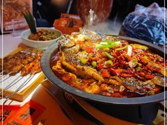 -鸣记脆皮烤鱼·海鲜烤鱼(三八广场店)