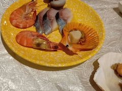 -华邑酒店·鲜艳全日自助餐厅