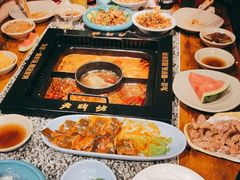 -老牌坊云南鱼豆花火锅(哈西万达店)