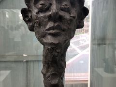 -成都许燎源现代设计艺术博物馆