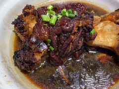 -老码头黑皮肘子锅包肉(赣水路店)