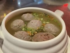 芹菜牛双丸汤-陈鹏鹏潮汕菜(宝安机场T3航站楼店)