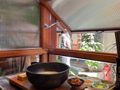 铜米·来吃一碗好米线-银米·云南传统过桥米线(双廊黑金冠店)