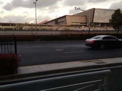 -虹桥火车站-停车场