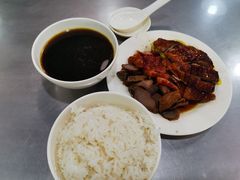 -华香鹅快餐店