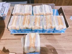 -沁屋面包店(人民东路店)