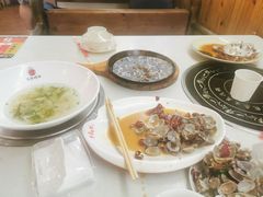 -老东镇啤酒屋海鲜加工·蒸汽海鲜·海鲜烧烤(台东店)